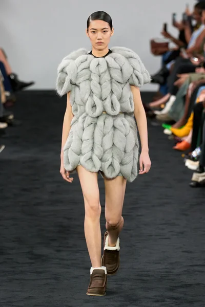 Look 38